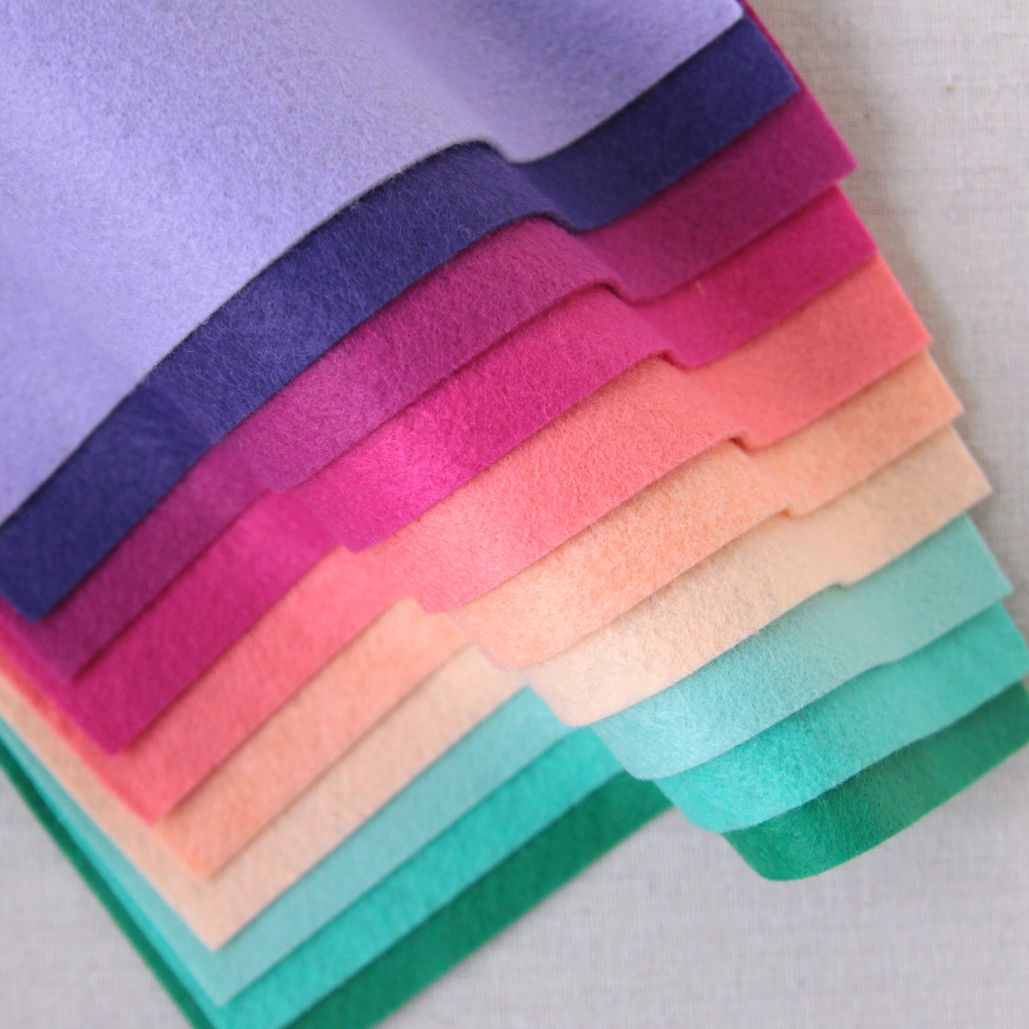 Merino Wool Blend Felt Crafting Sheets ( 8 5/8 x 11 5/8) - Apple