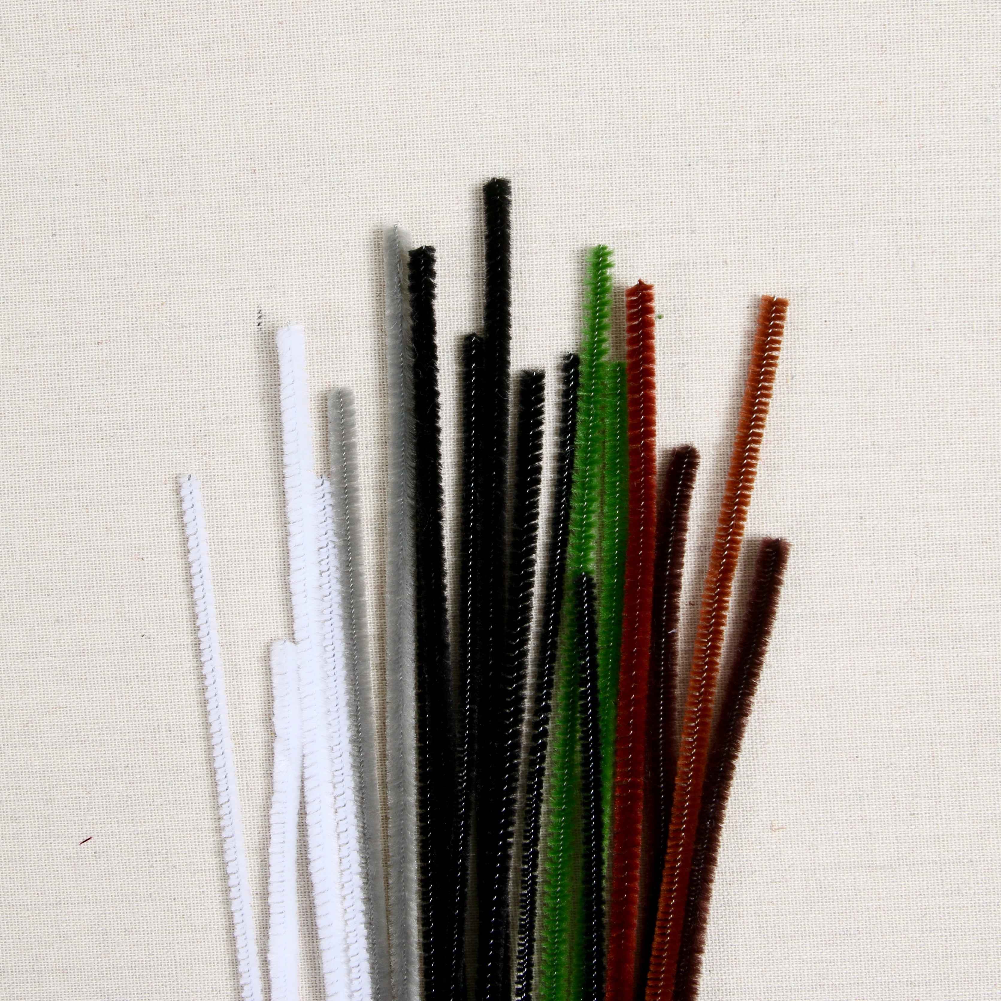 25 x Chenille Stems / Pipe Cleaners - WHITE