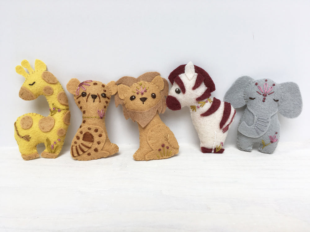 Safari Jungle Animals Sewing Kit Zoo Felt Animal DIY Crafts – momhomedecor
