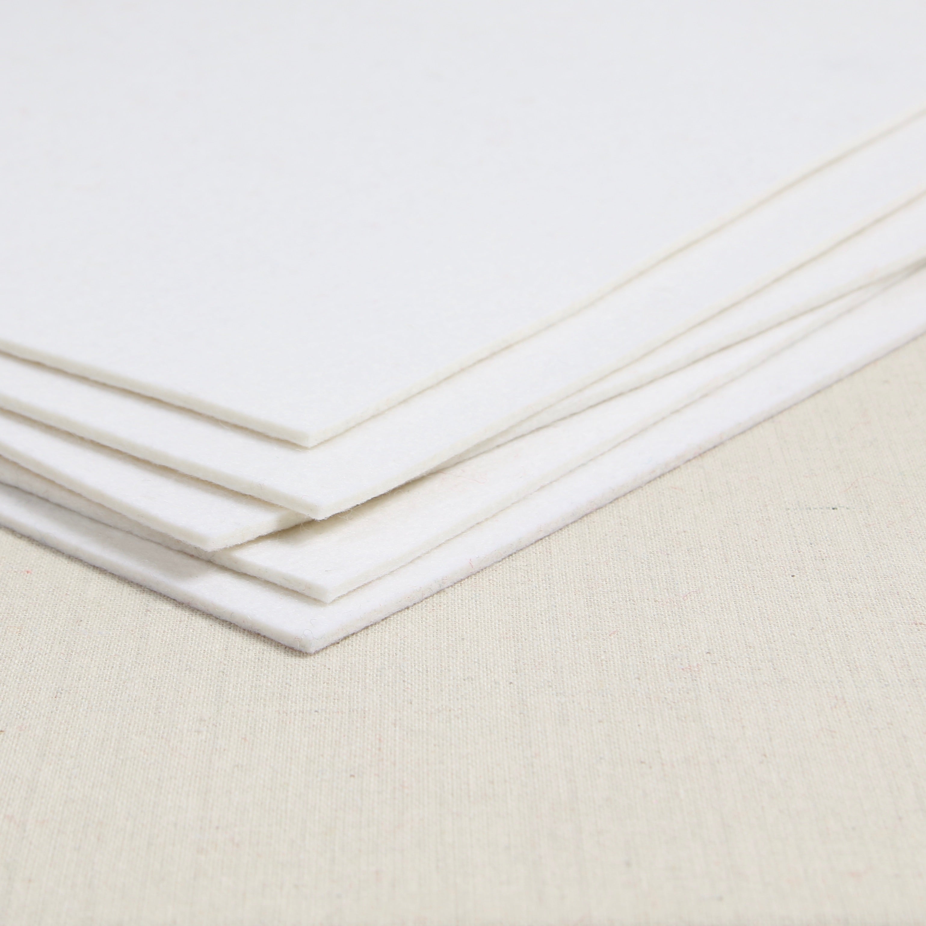 Bellwether White, Thick felt – Benzie Design